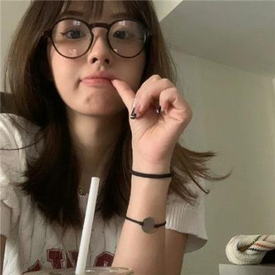 龙纹身的女鬼入镜